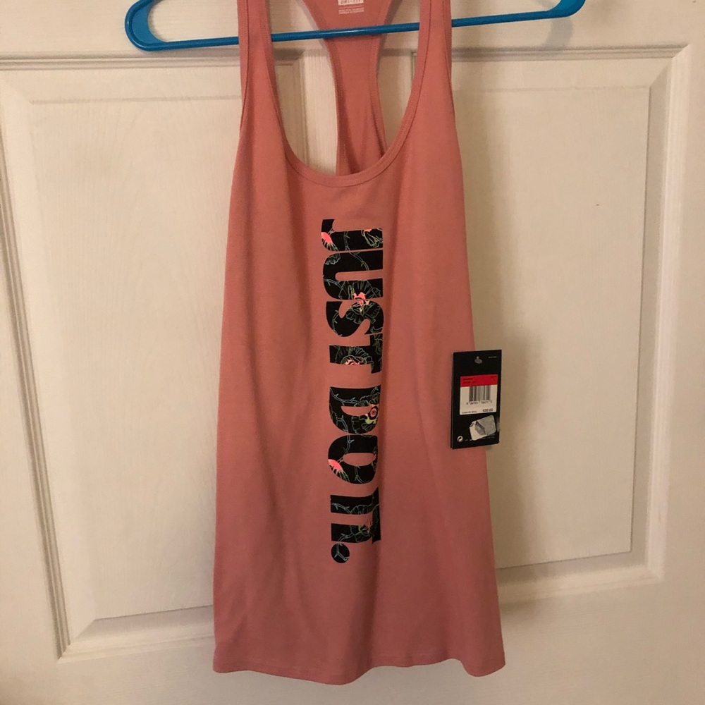 Nike tank top never worn